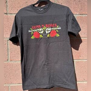 Vintage 90s Black Guns N' Roses T-Shirt Small